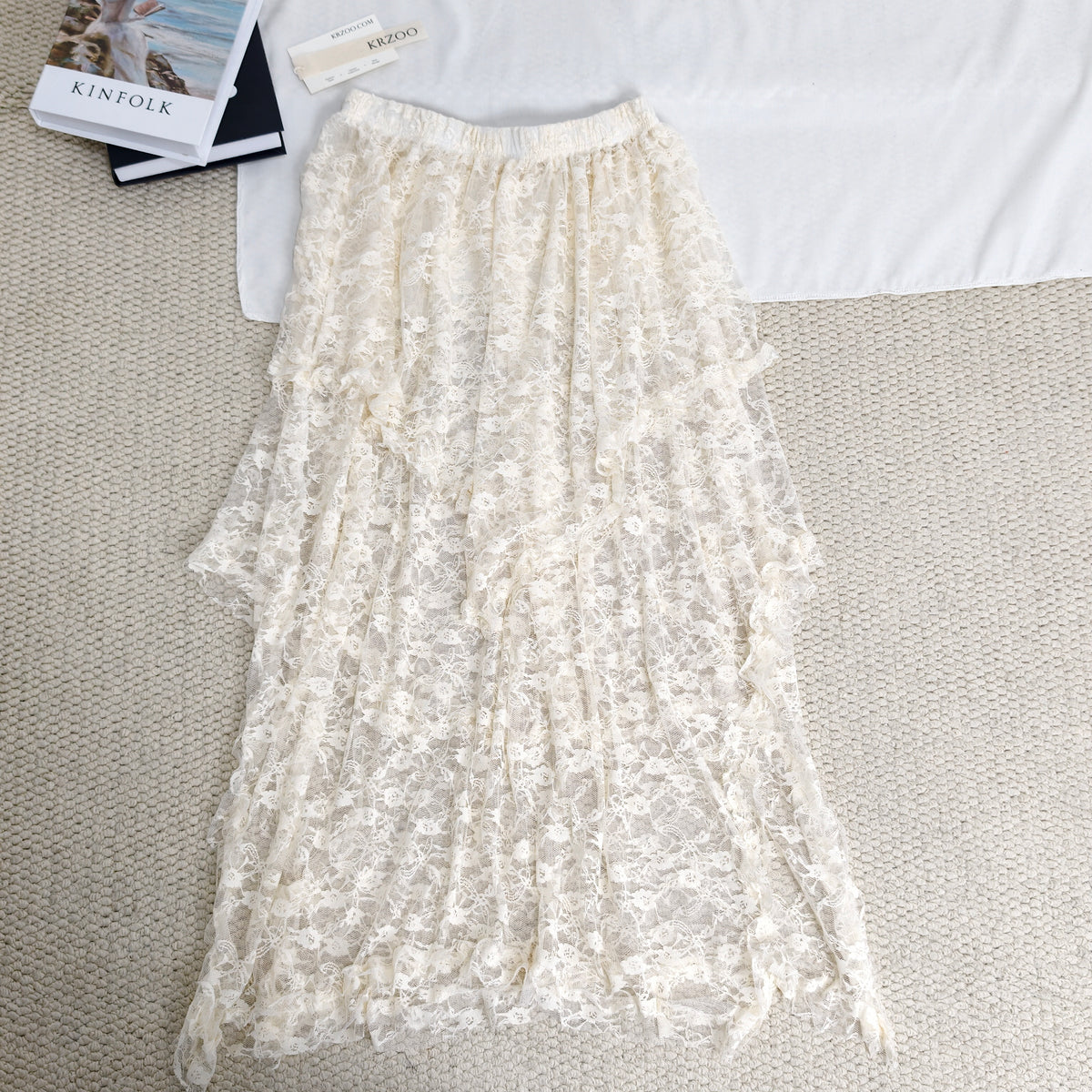 Ruffled irregular hemmed half-length skirt