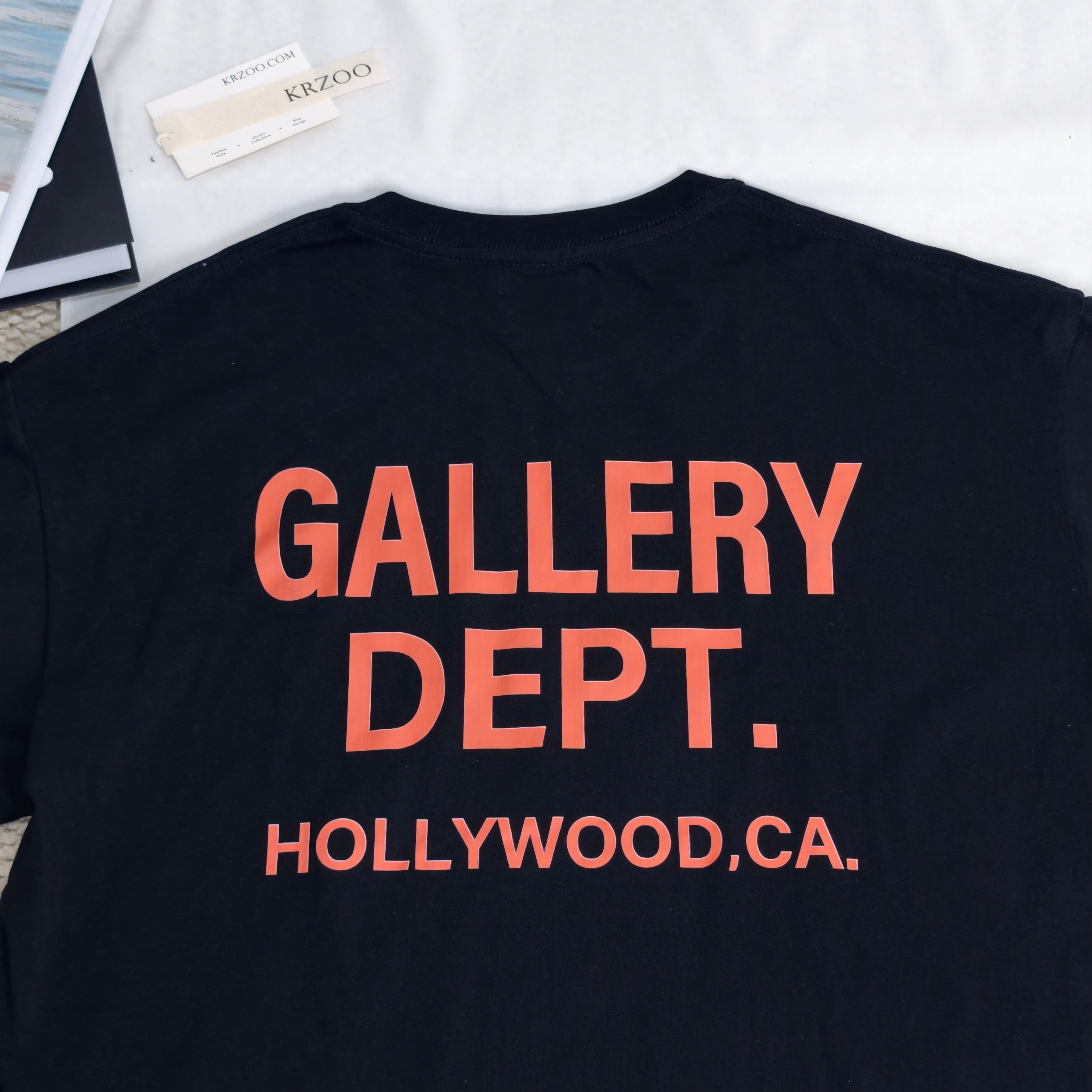 T-shirt base layer with loose and unique style