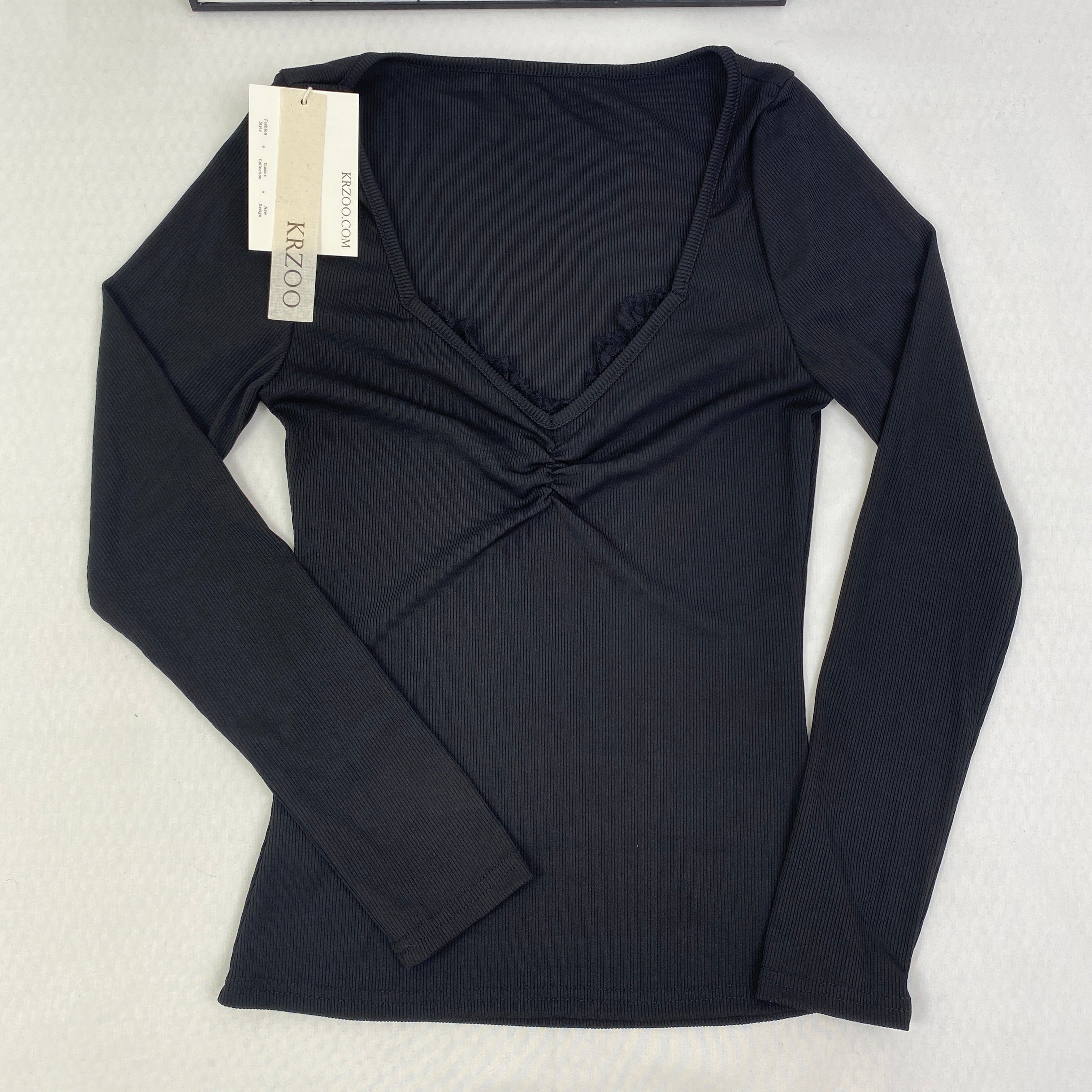 Ruffled knot V-neck base shirt