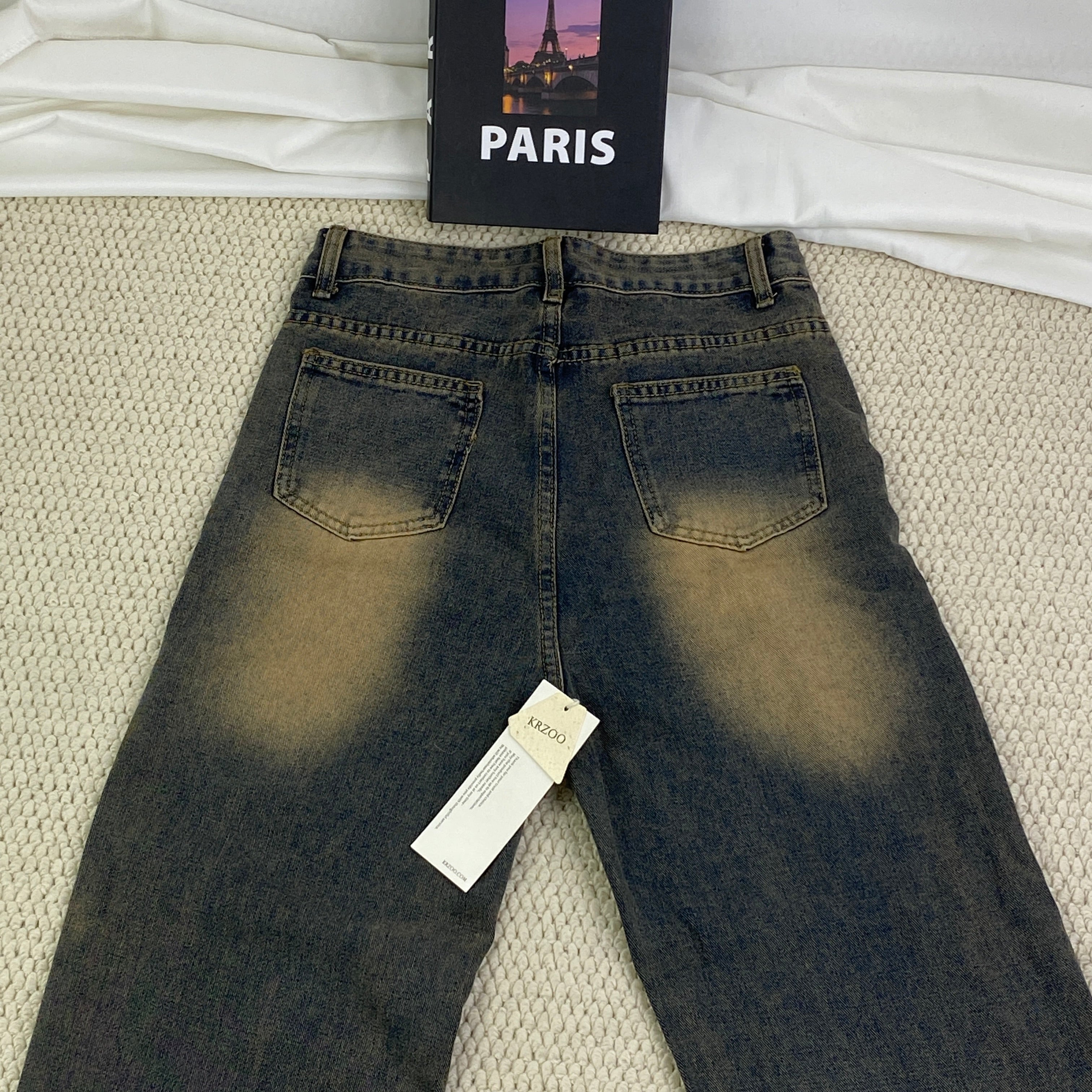 Wide-leg, stretchy and loose fit jeans