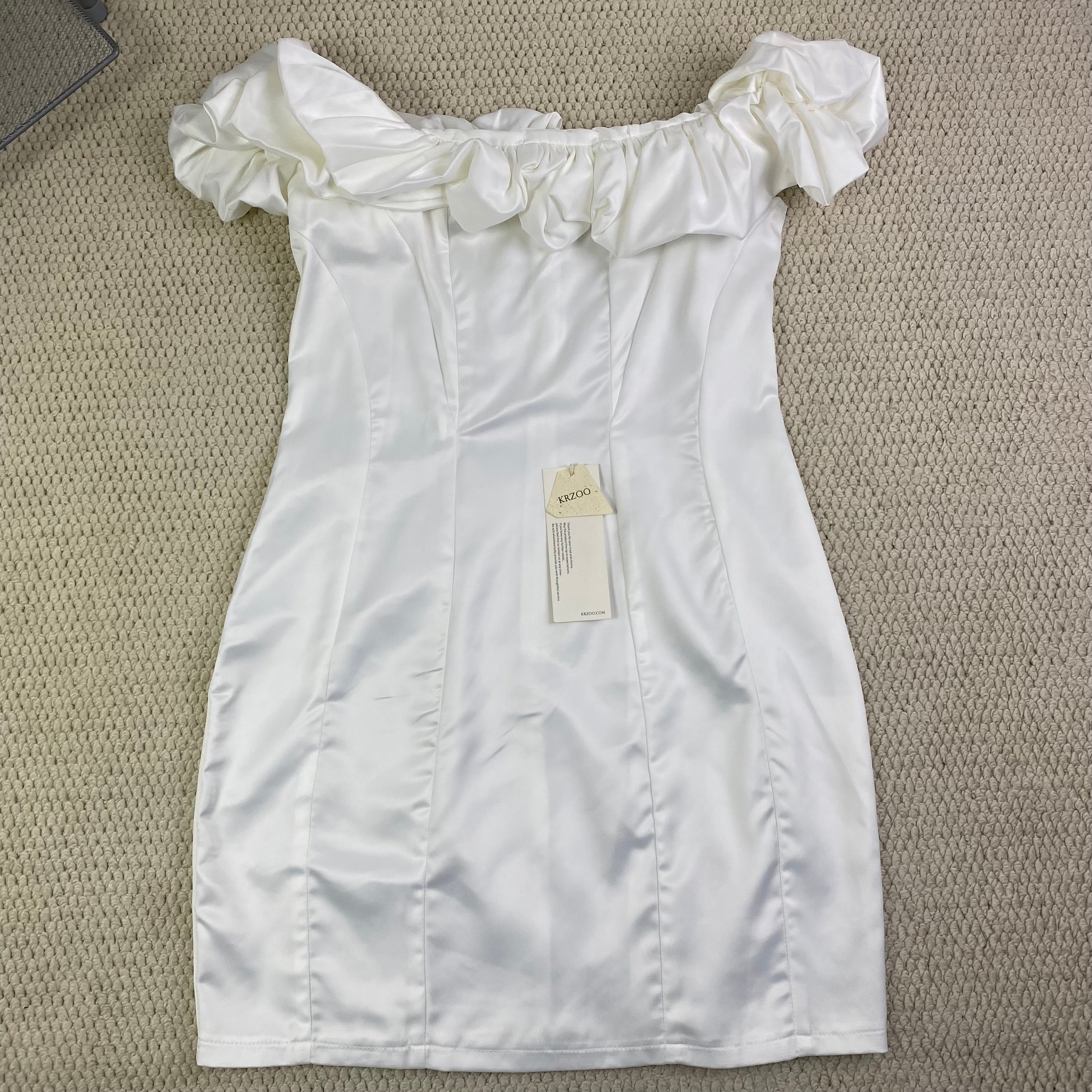 Ruffled-edge one-shoulder dress