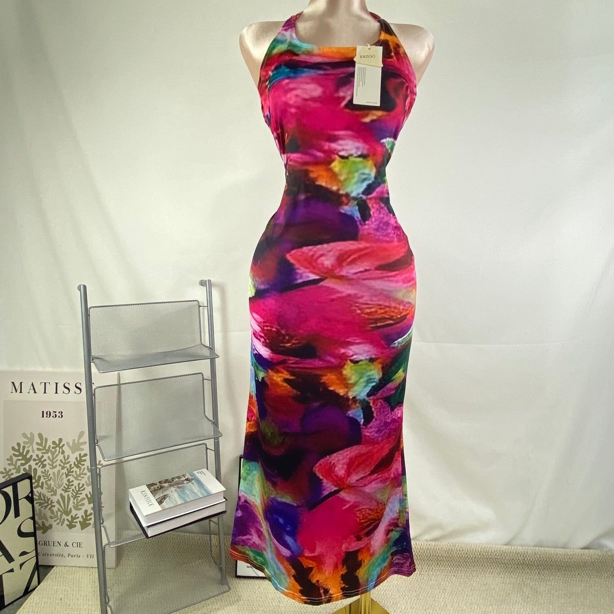 Hip-hung backless sheer neckline dress