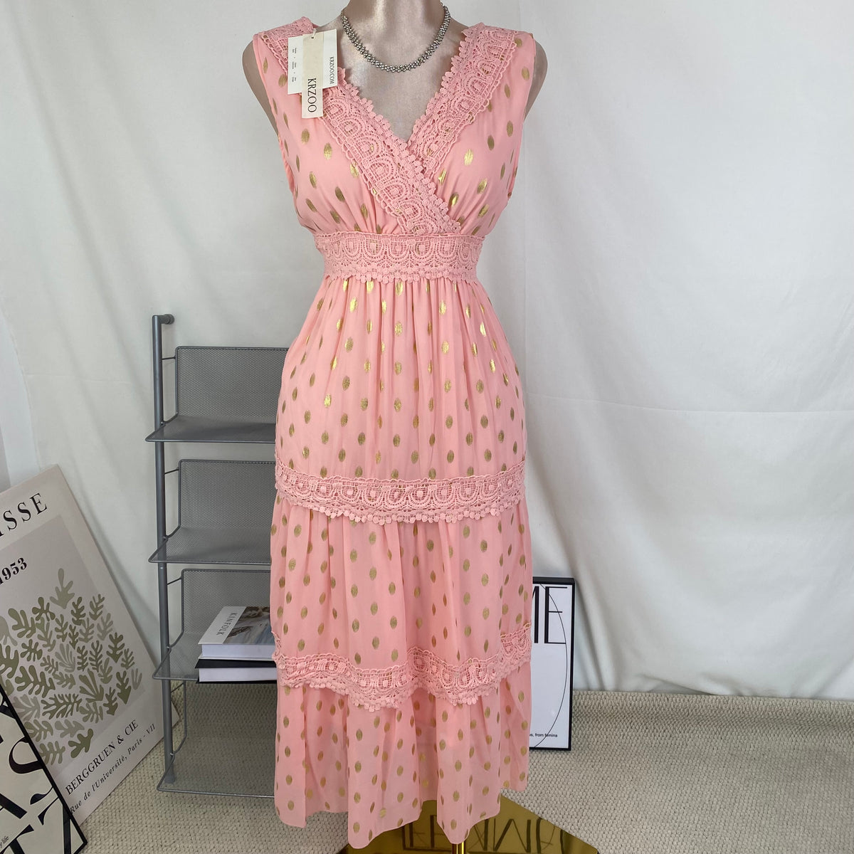Deep V sleeveless chiffon dress