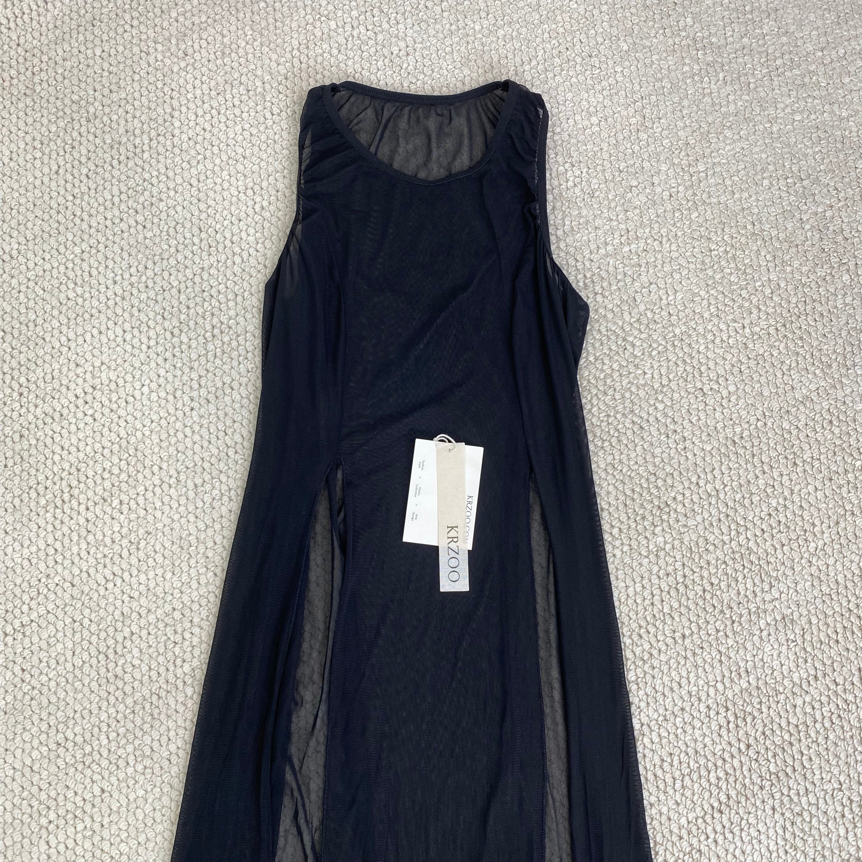 Sunscreen cover-up shirt, swimsuit, beach dress