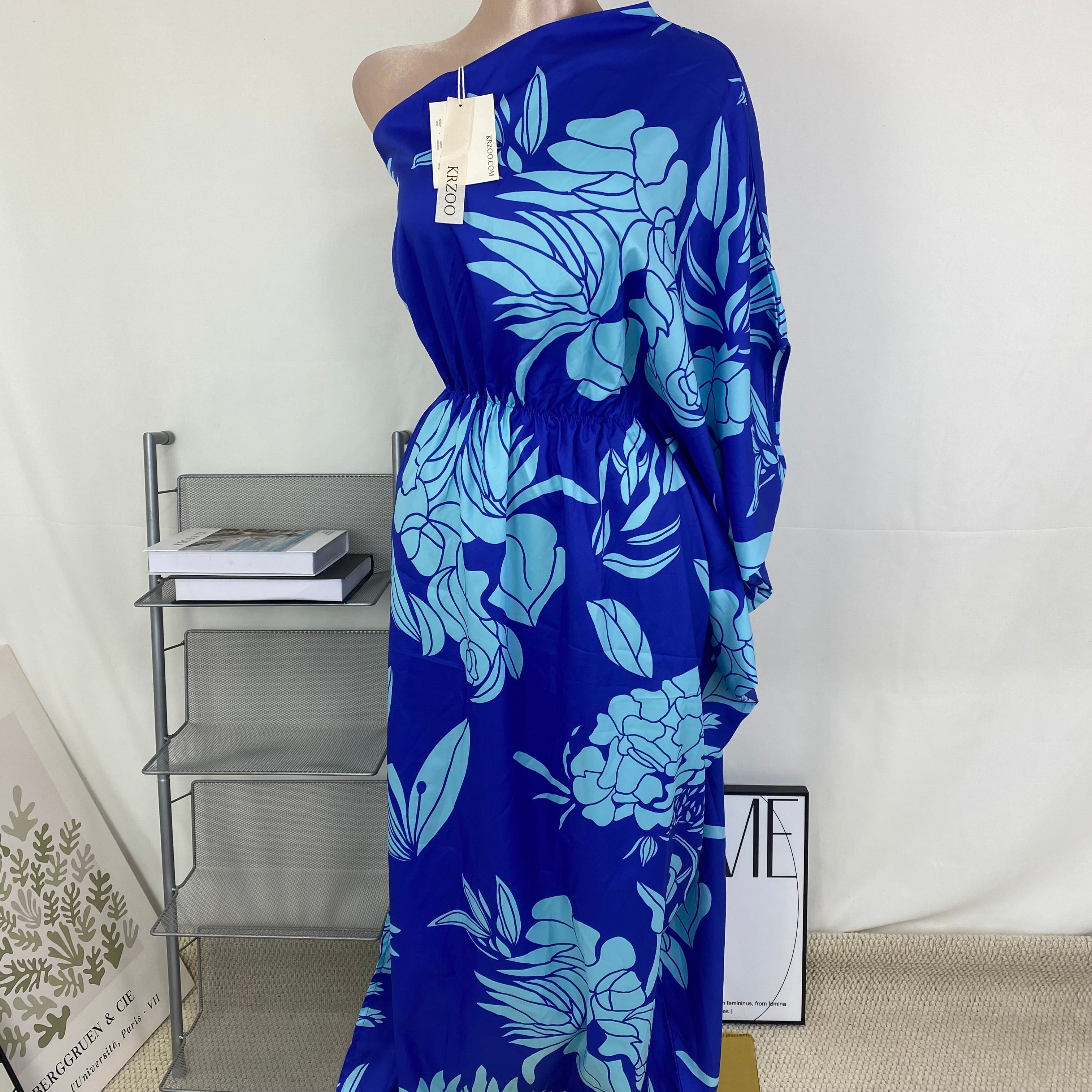 Loose, off-shoulder, fitted printed dress