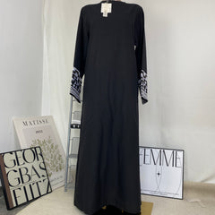 Embroidered dress with belt