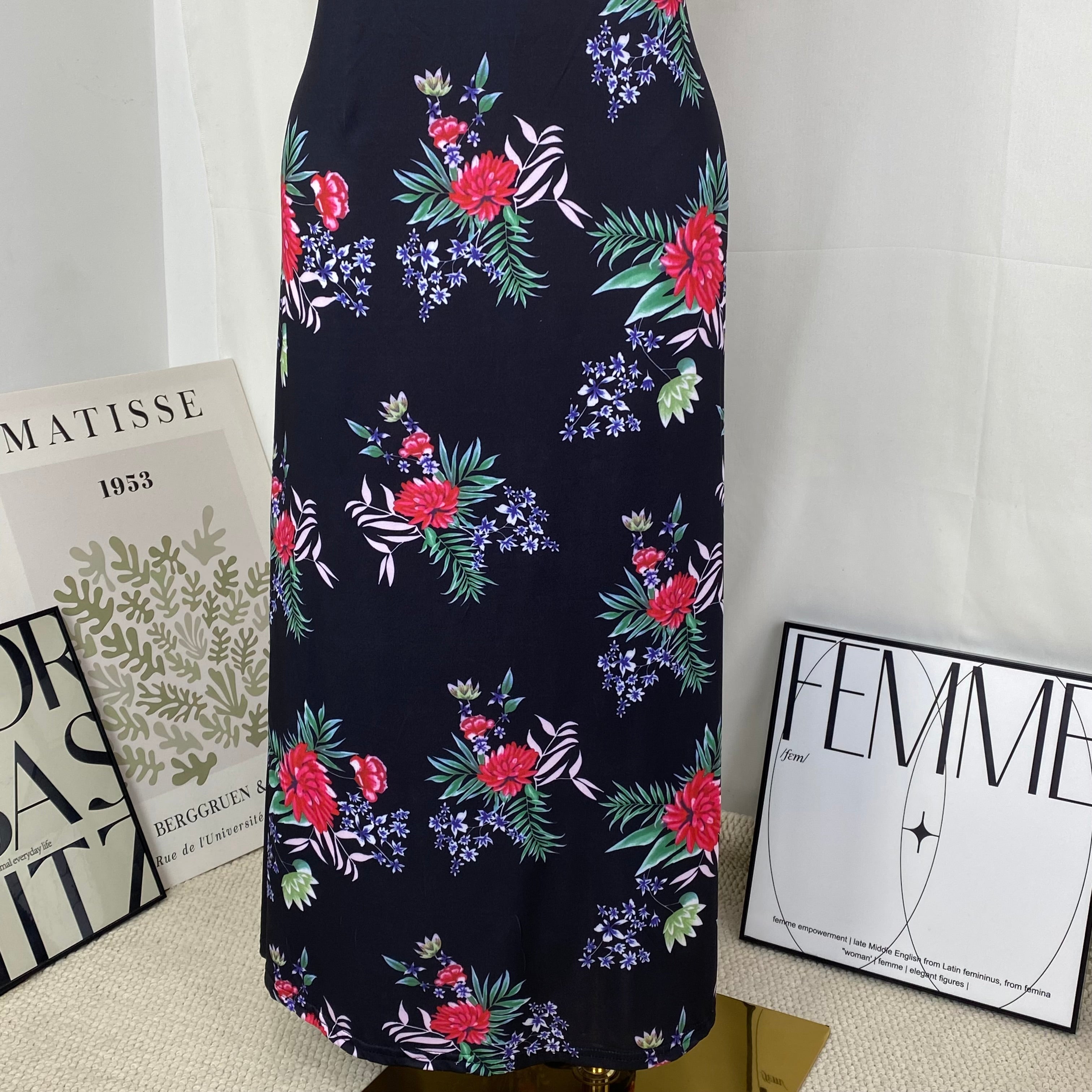 Shanxiang Changduan Flowered Strapless Dress