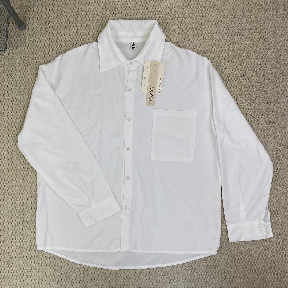 Pure-color long-sleeved shirt