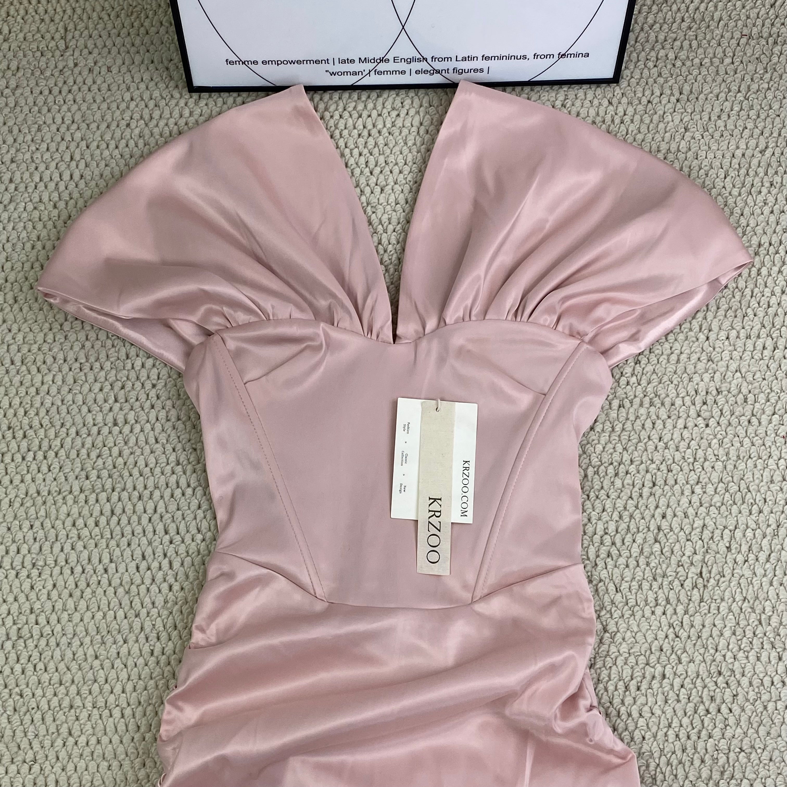 Strapless pleated fishbone dress with dress