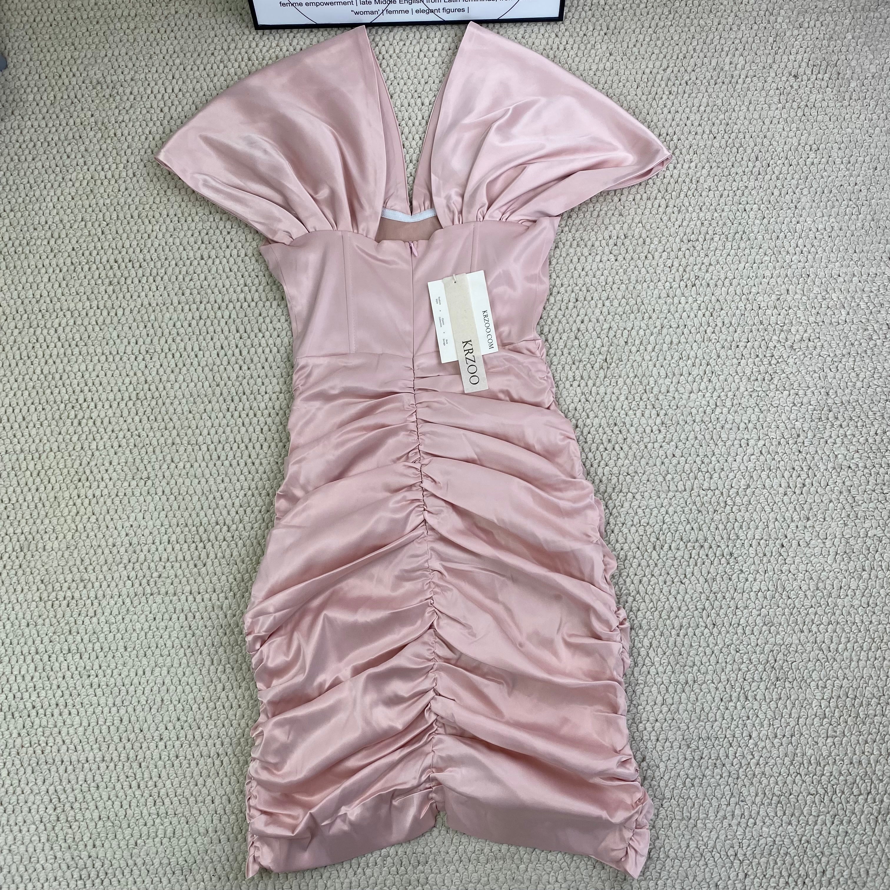Strapless pleated fishbone dress with dress