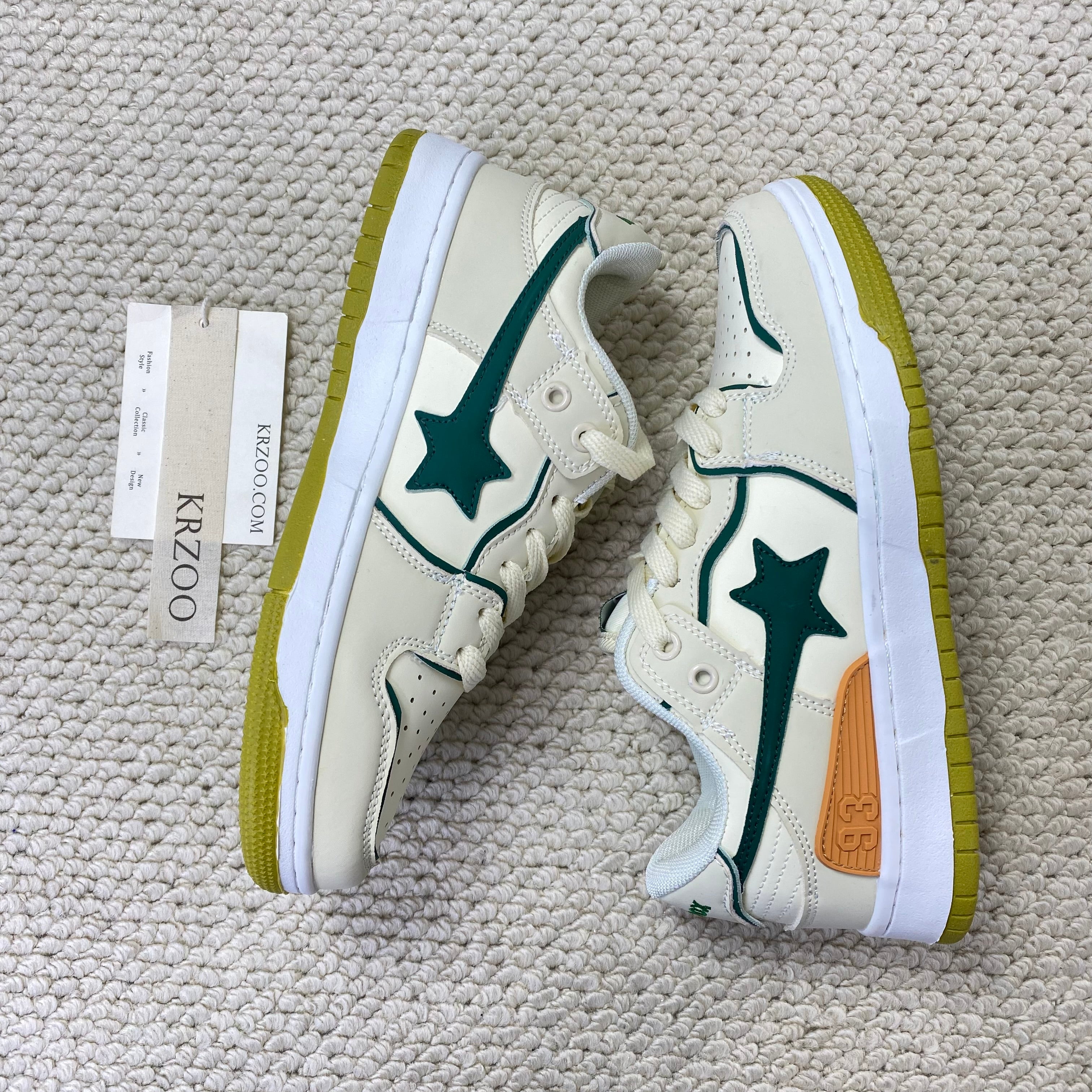 Casual shoes and versatile sneakers