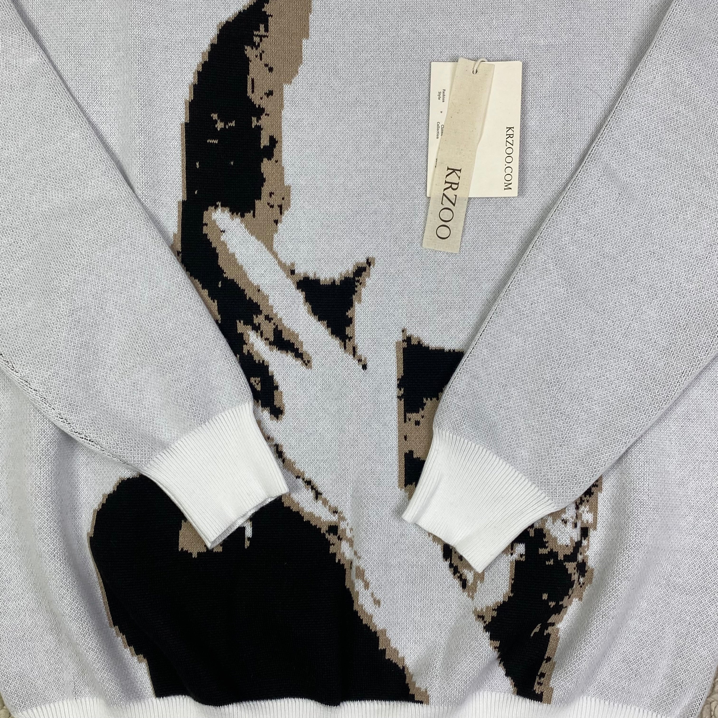 Round-neck printed long-sleeved sweater