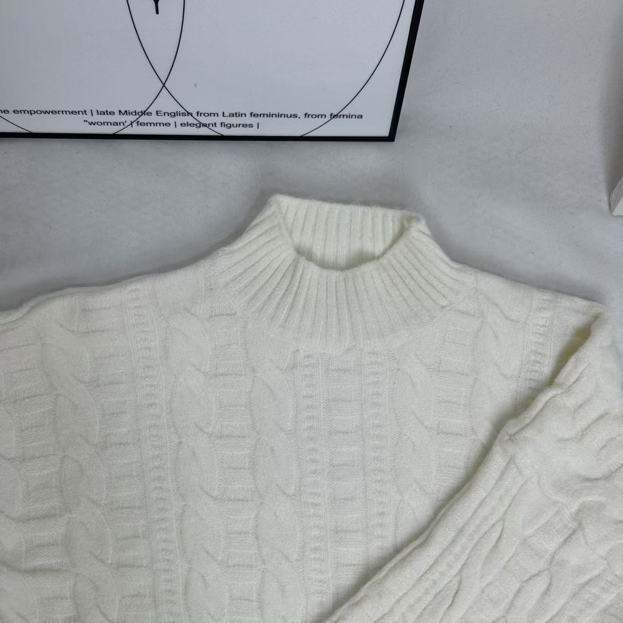 Lazy Style Cable Knit Pullover Sweater