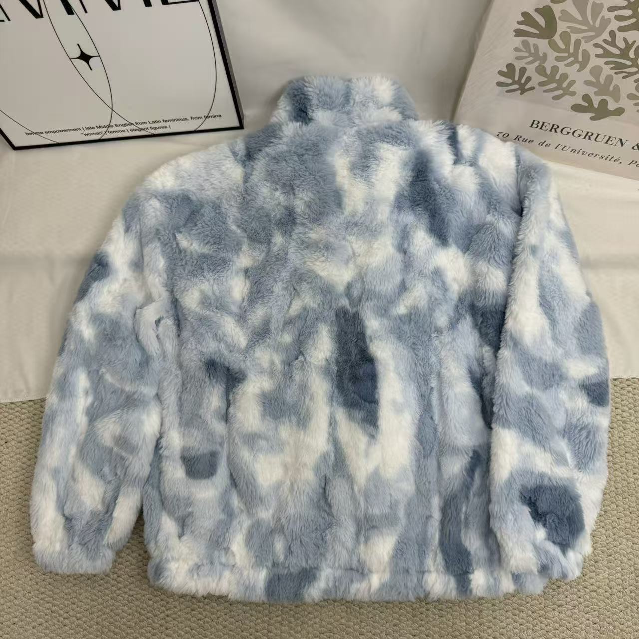 Tie-Dye Gradient Faux Lambswool Padded Jacket