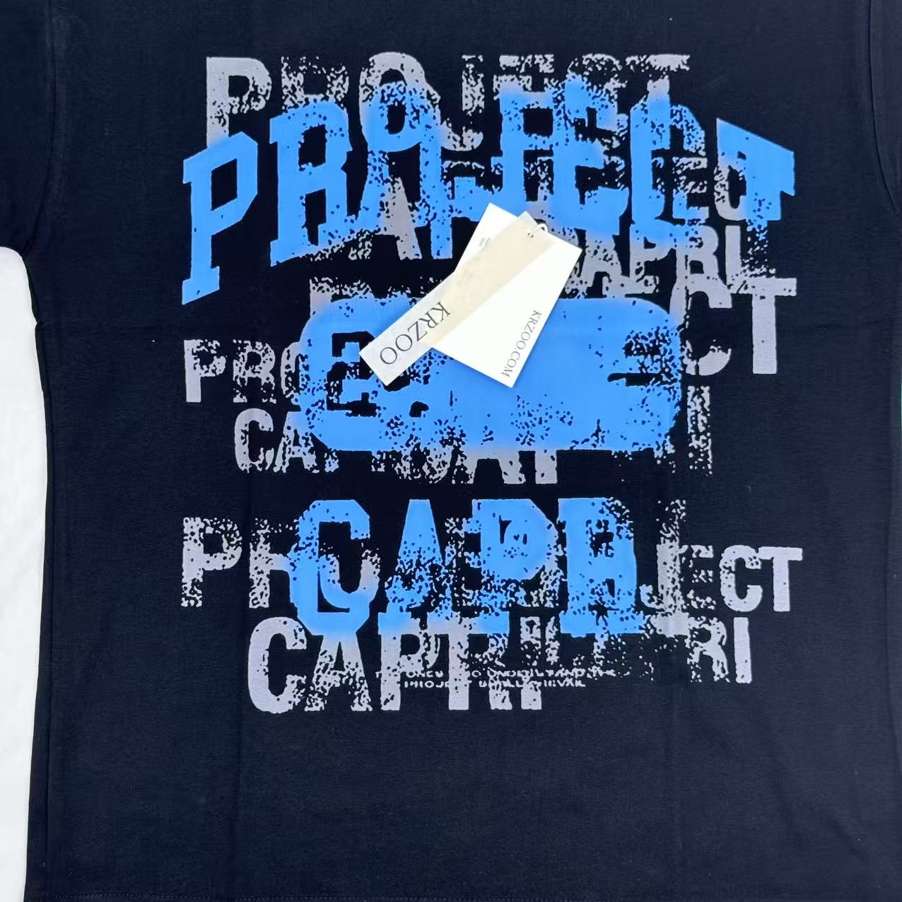 Doodle-style letter print short sleeve shirt