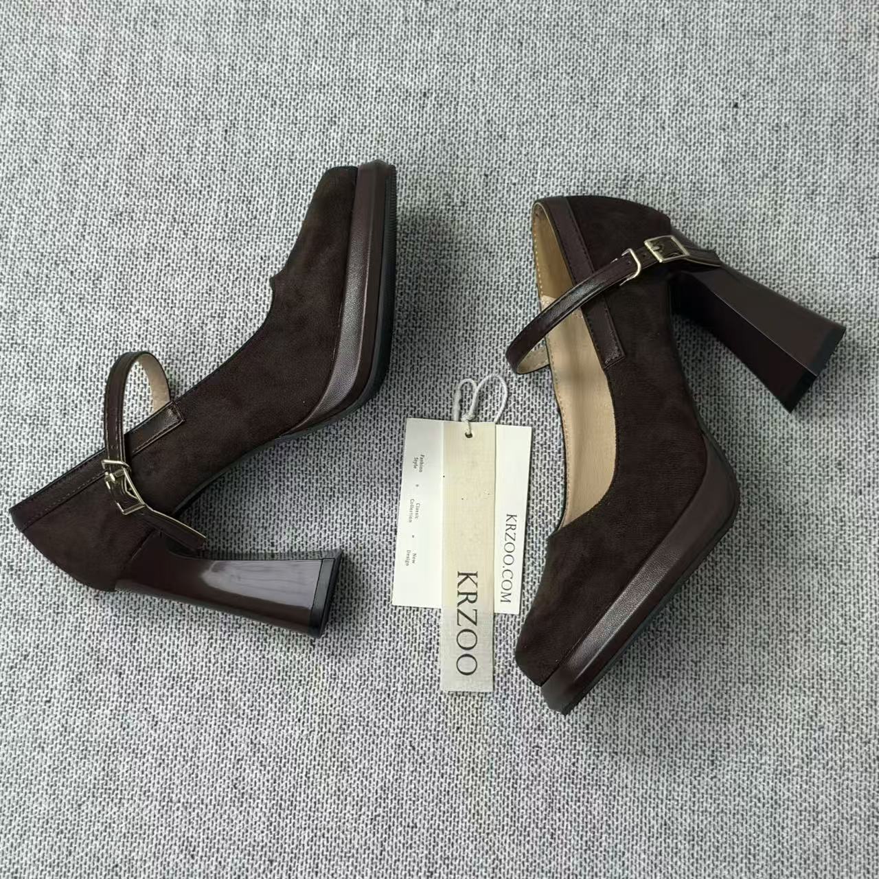 Velvet-faced square-toe British-style shoes