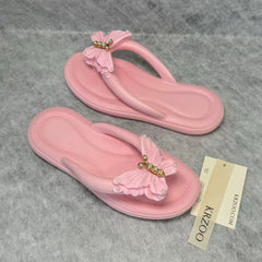 Diamond-shaped bow flip-flops