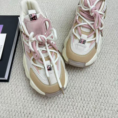 High-top sports shoes