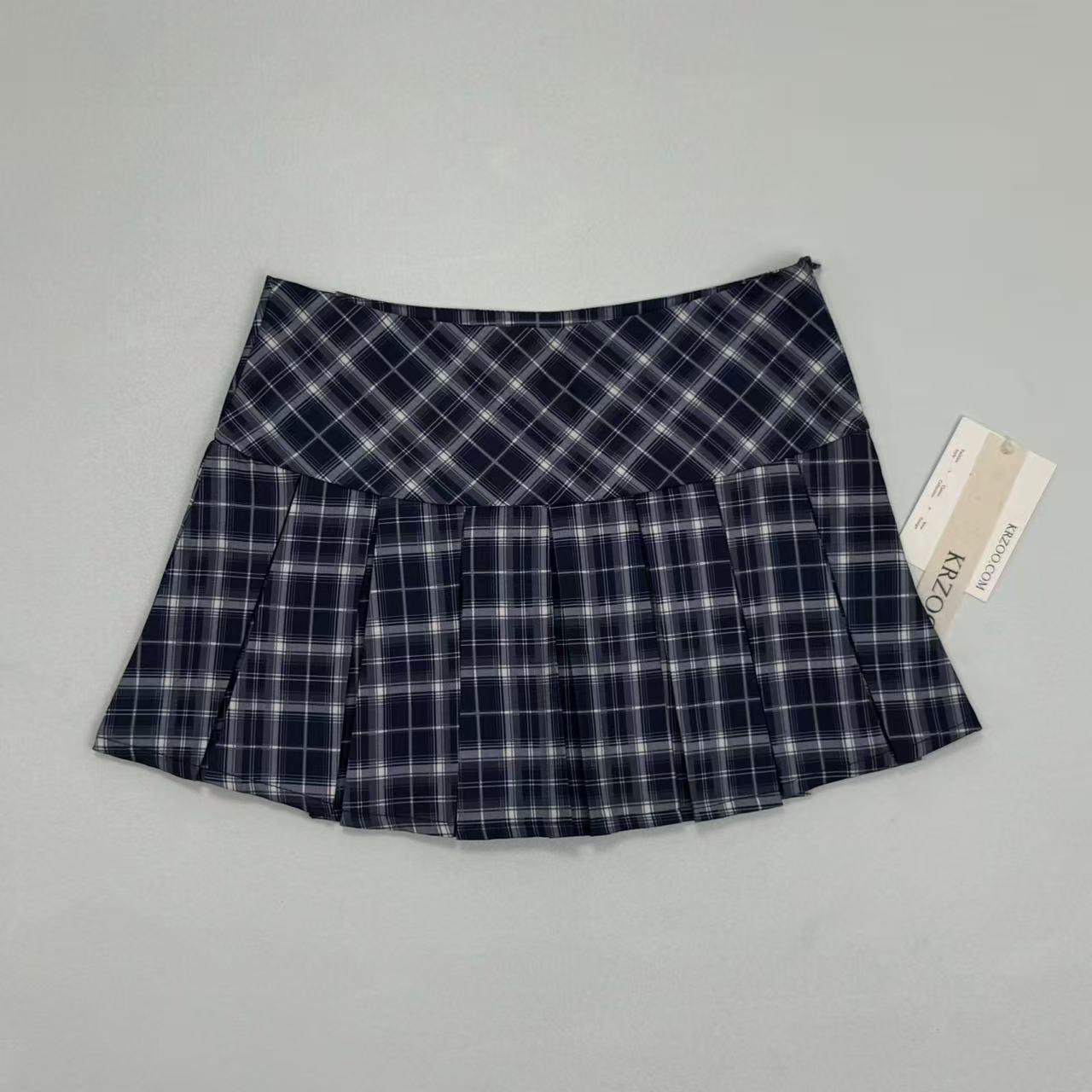 Plaid pleated A-line midi skirt