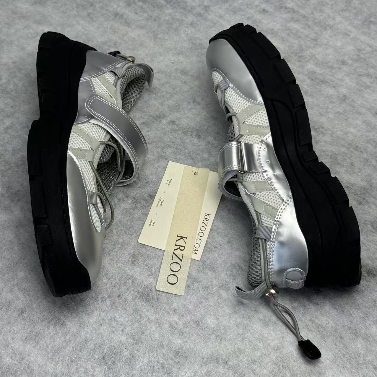 Low-cut Velcro Windproof Sports Shoes