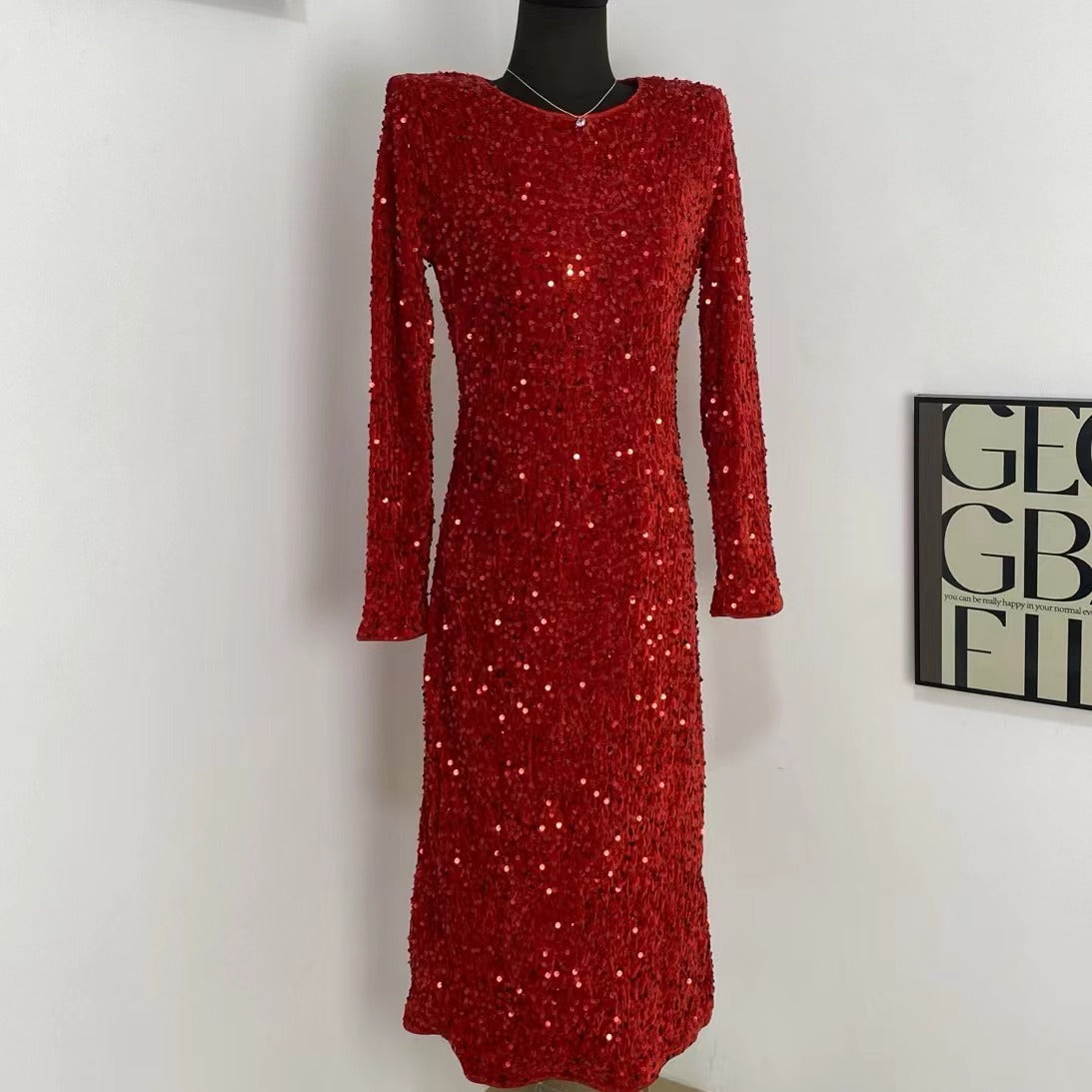 Long-Sleeved Sequined Midi Ddress