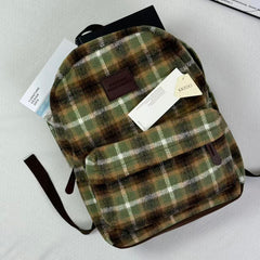 Large-capacity schoolbag