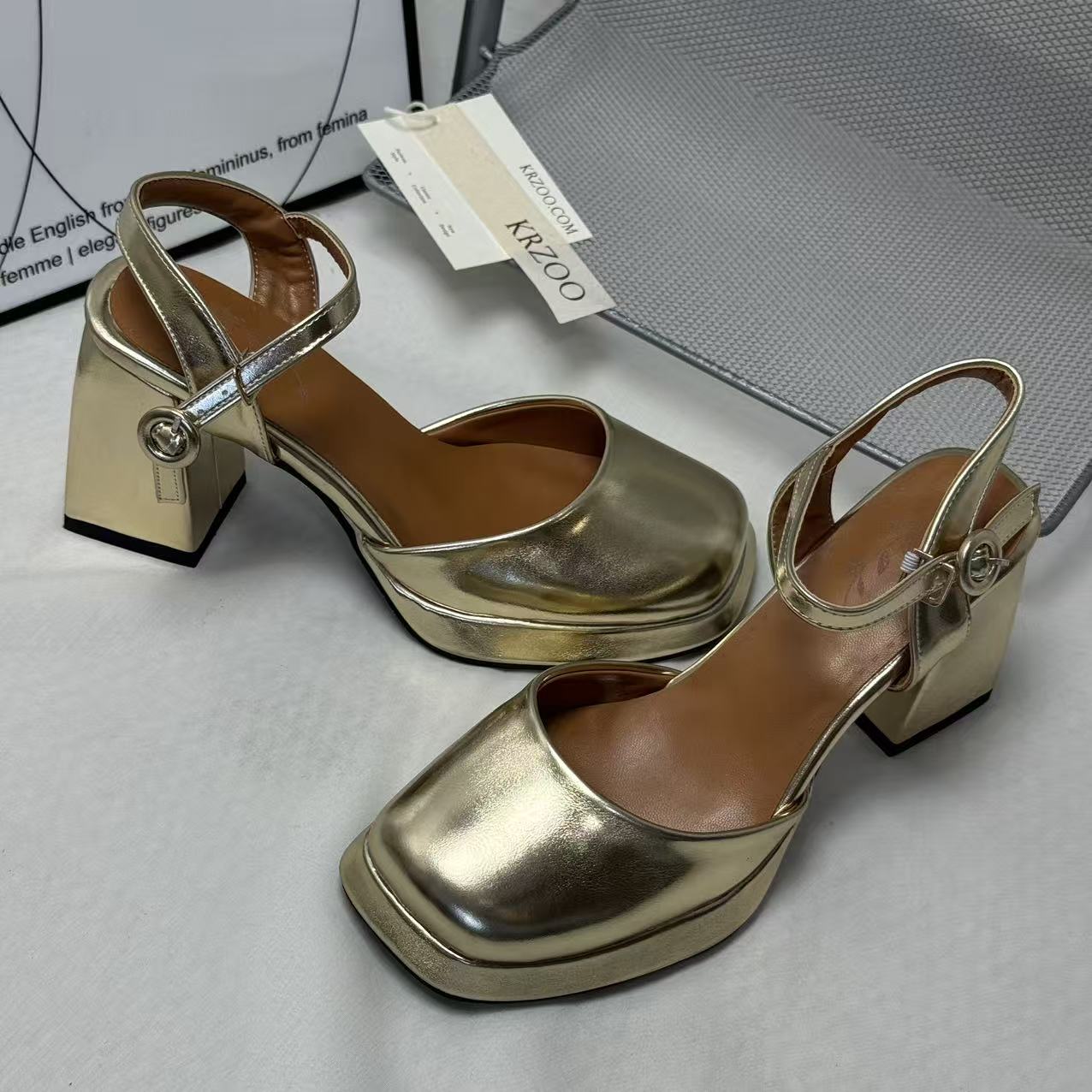 Square-toe simple lace-up open-toe sandals