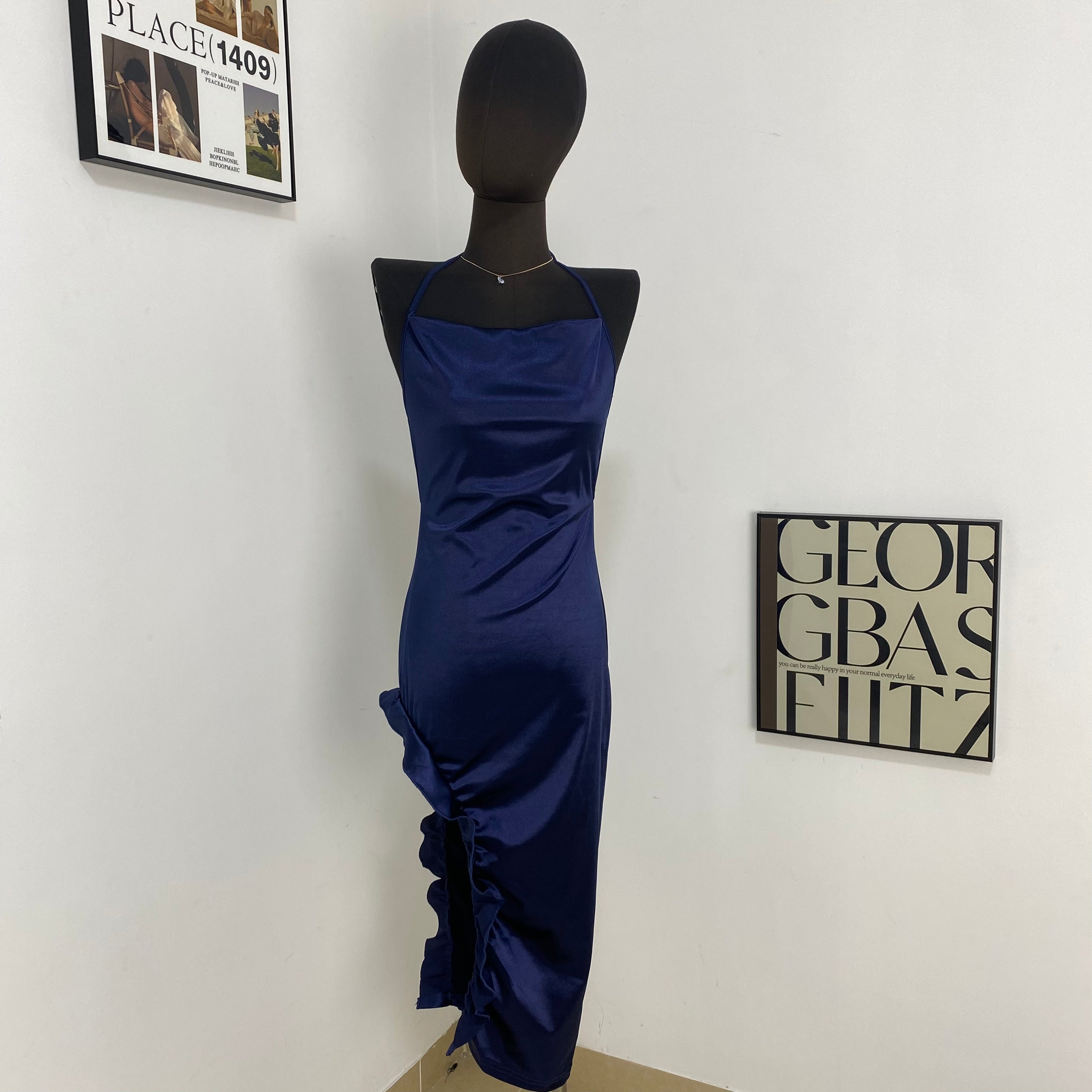 High-End Backless Suspender Skirt