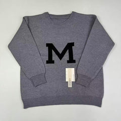Letter patterned short-sleeved knit shirt