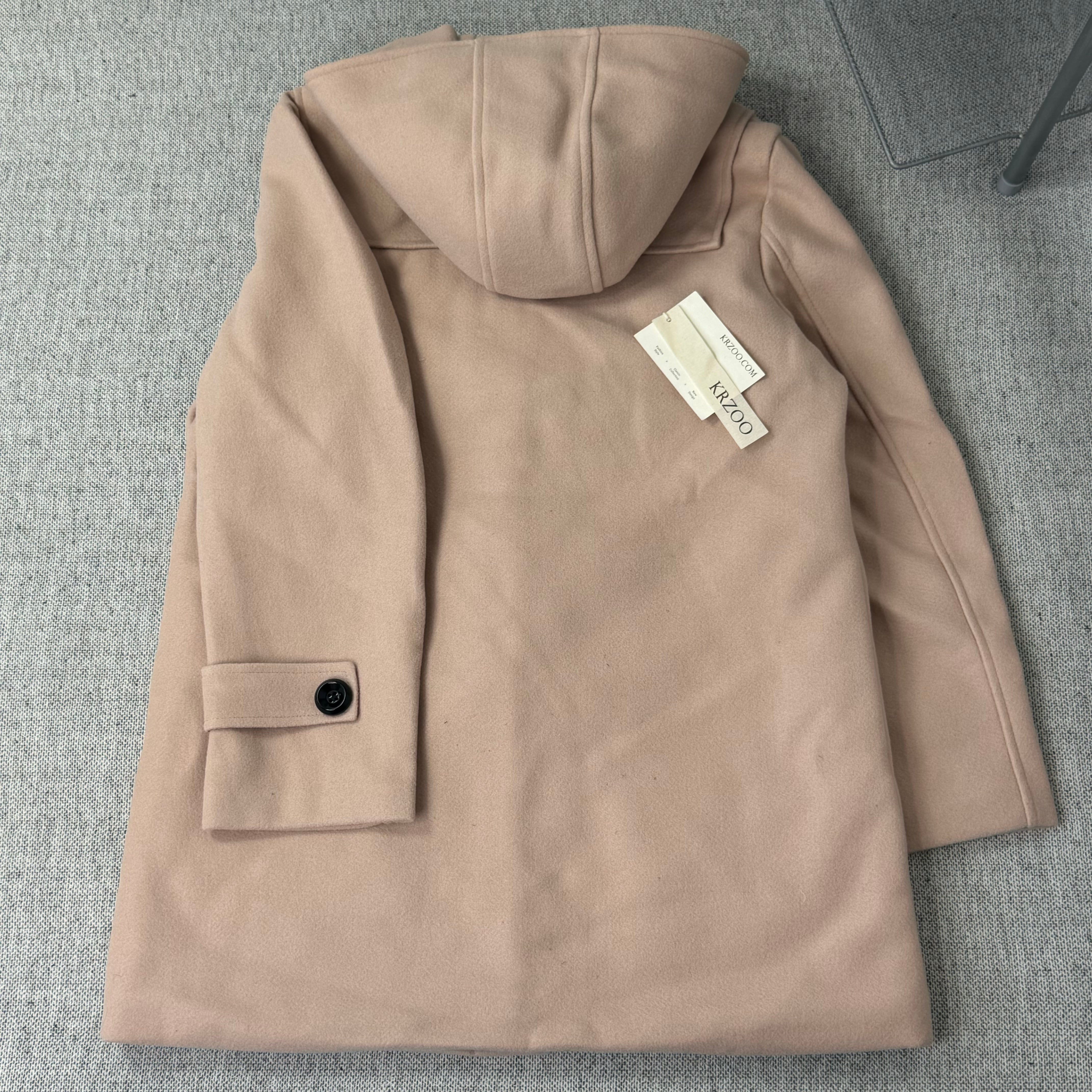 Solid-color double-buttoned woolen coat