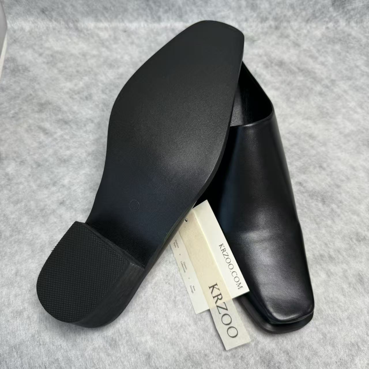 Pointed-toe leather wedge heel platform shoes