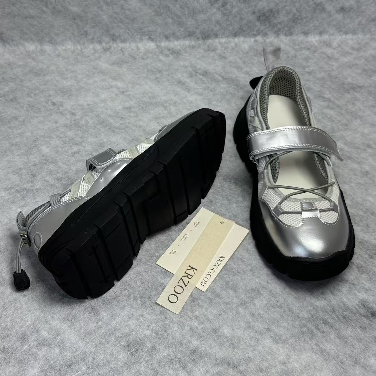 Low-cut Velcro Windproof Sports Shoes