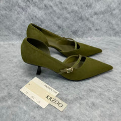 Pointed-toe low-heeled high heels