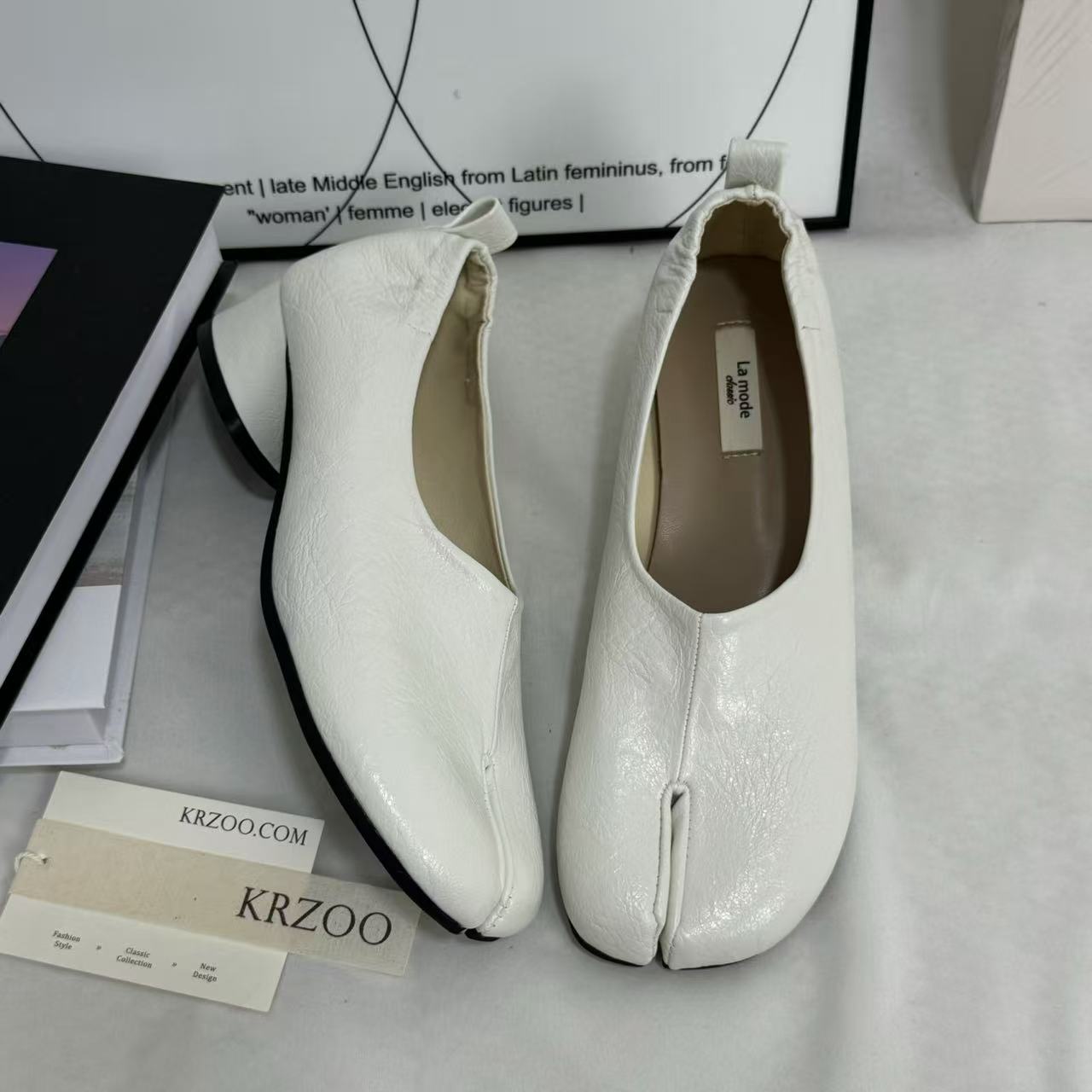 Retro Split-Toe Chunky Heeled Loafers