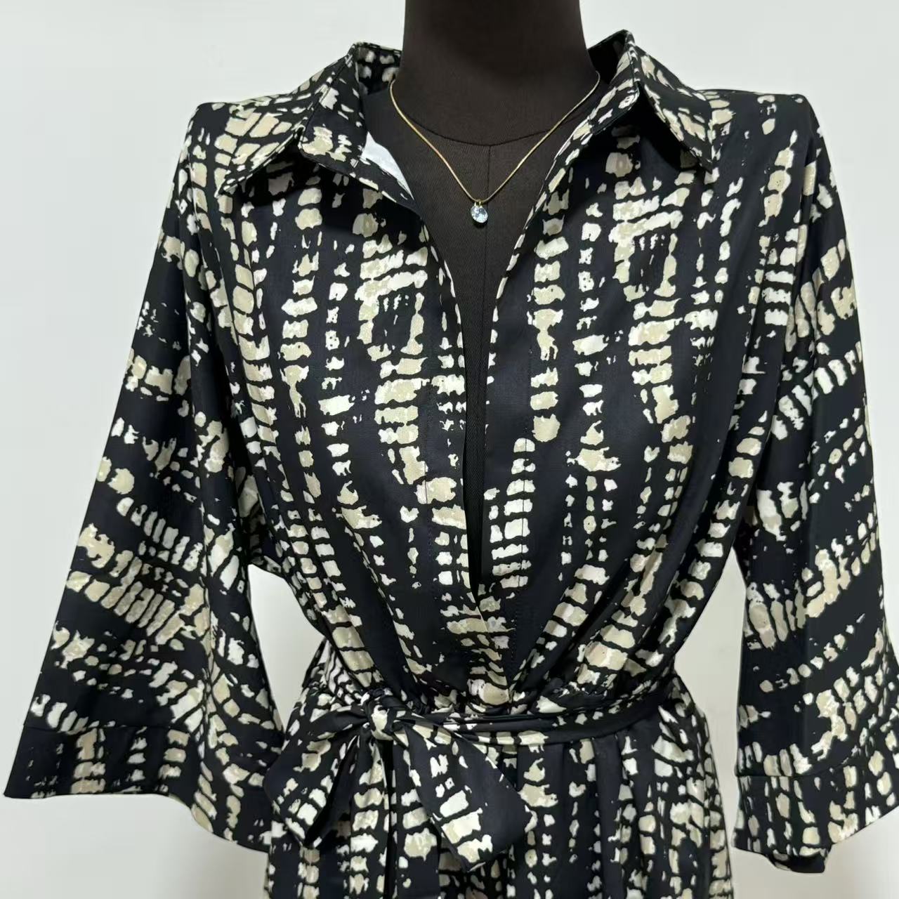 Printed Loose-Fit Satin Wide-Leg Jumpsuit