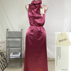 Sleeveless neckless solid-colored satin dress