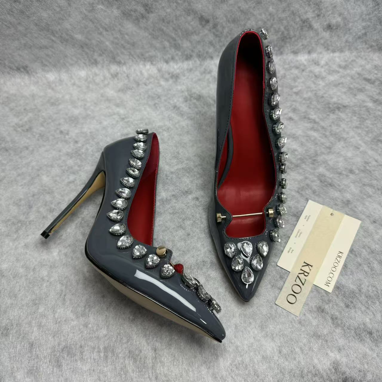 Beaded pointed metal buckle high-heeled shoes