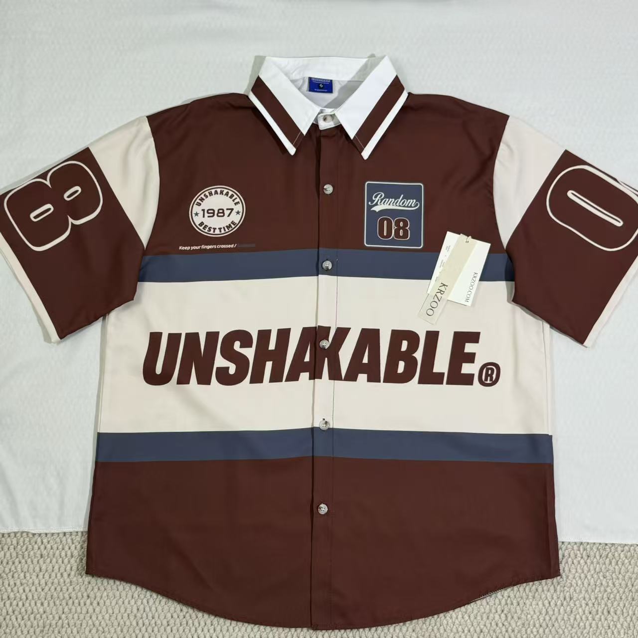 Loose Cuban-style short-sleeved shirt