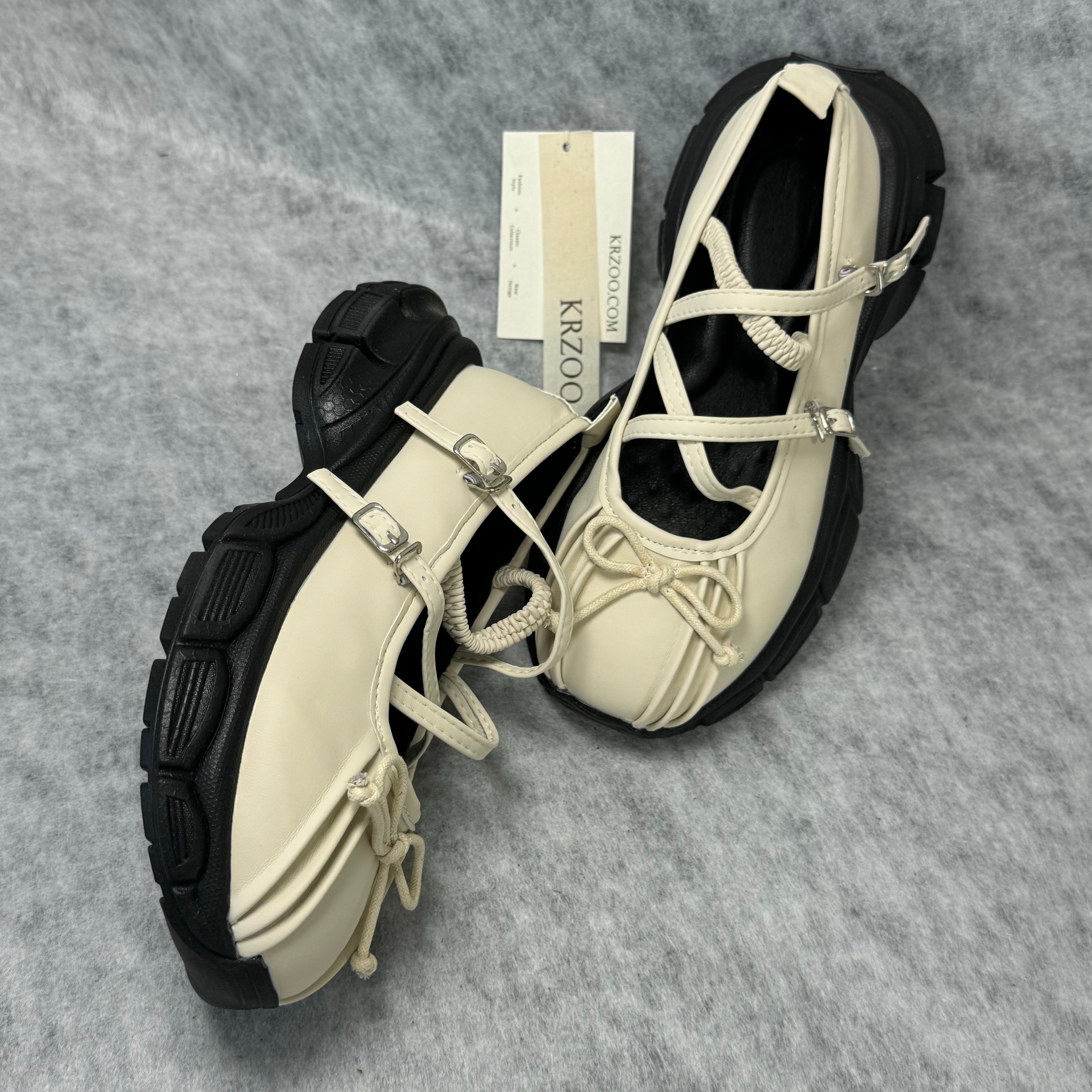 Belted platform ballet shoes with bow ties