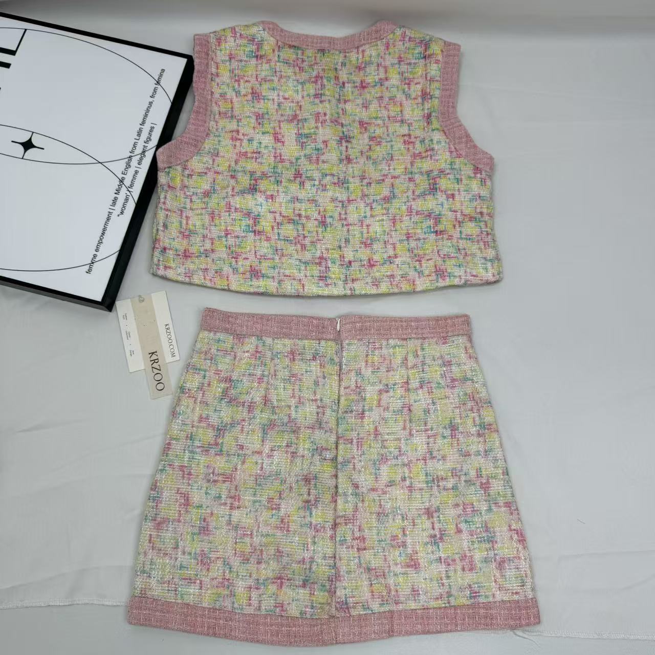 Colorful short jacket and high-waisted skirt set