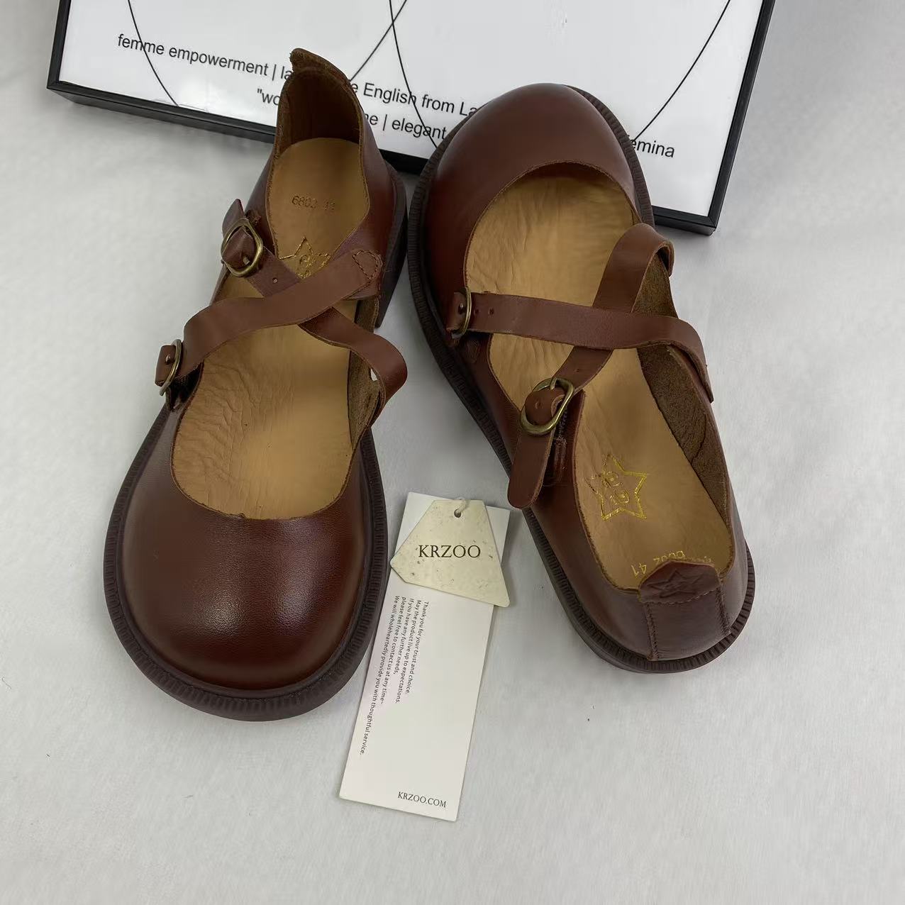 Leather high-top boots with soft flat soles