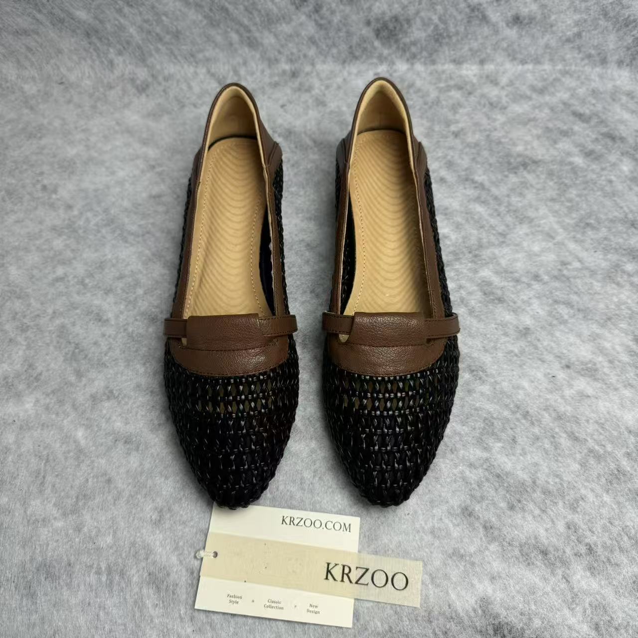 Hollow-woven square-toe shoes