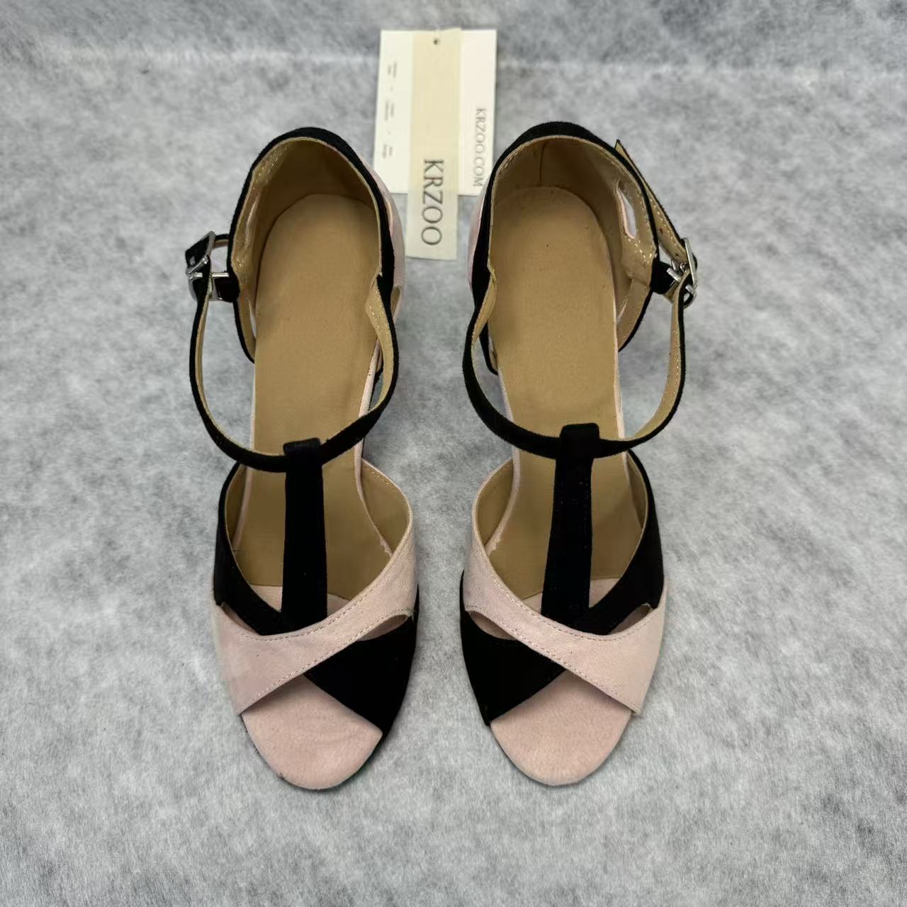 Contrasting-color Latin-style soft-soled dance shoes