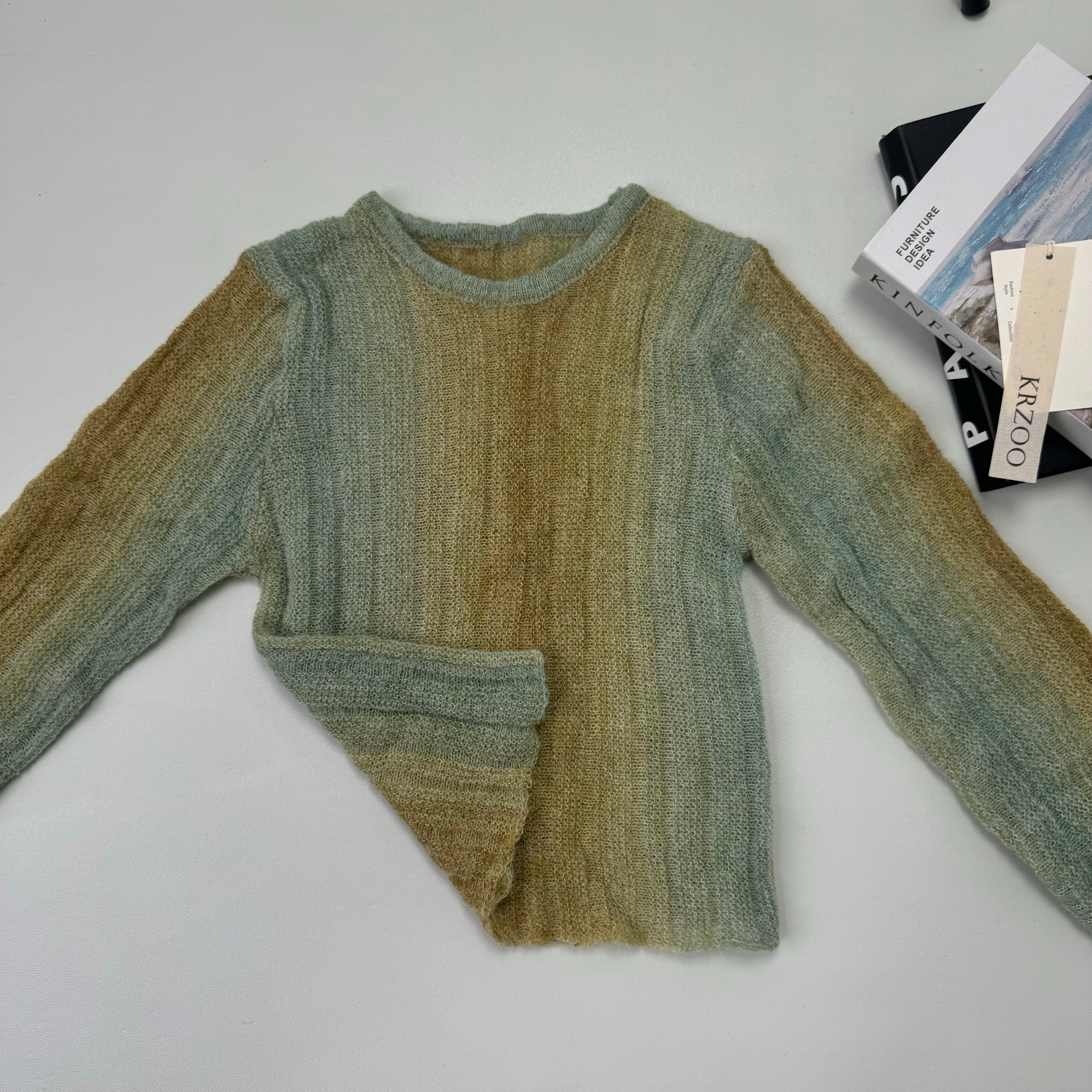 Graduated tie-dye long-sleeved knit shirt