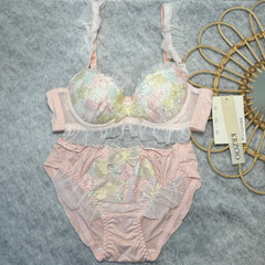 Sunflower embroidery gathered bra set