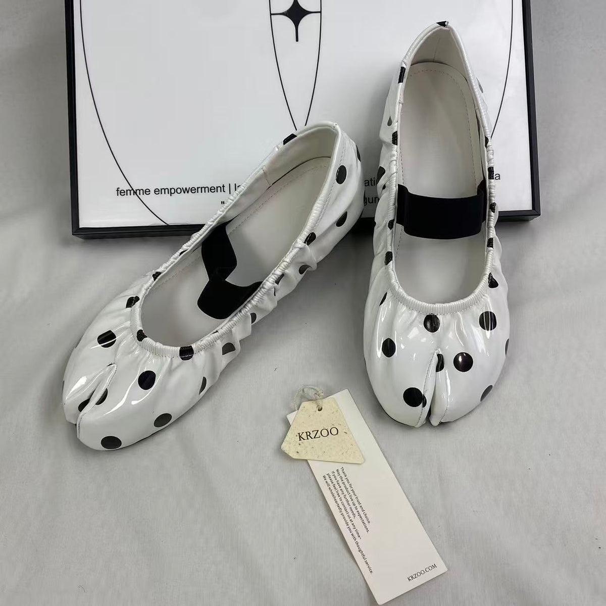 Mary Jane flat shoes