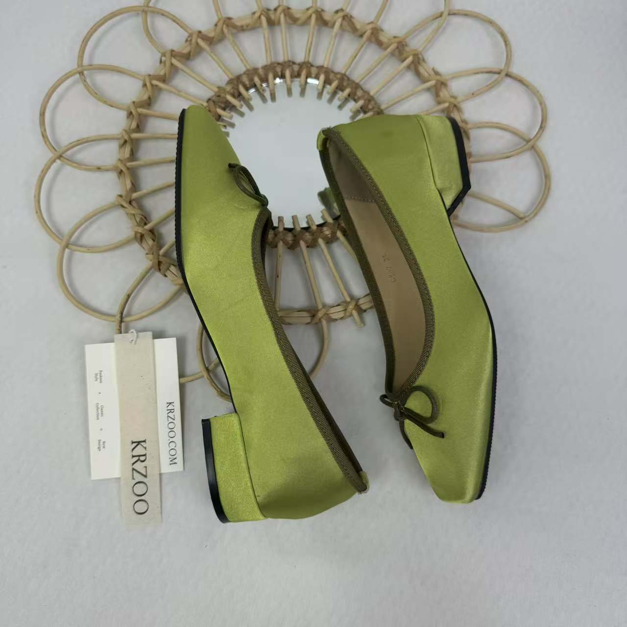 French fairy lightweight open-toe shoes