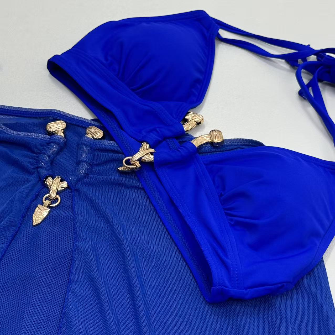 Metal snap long-sleeved three-piece swimming suit