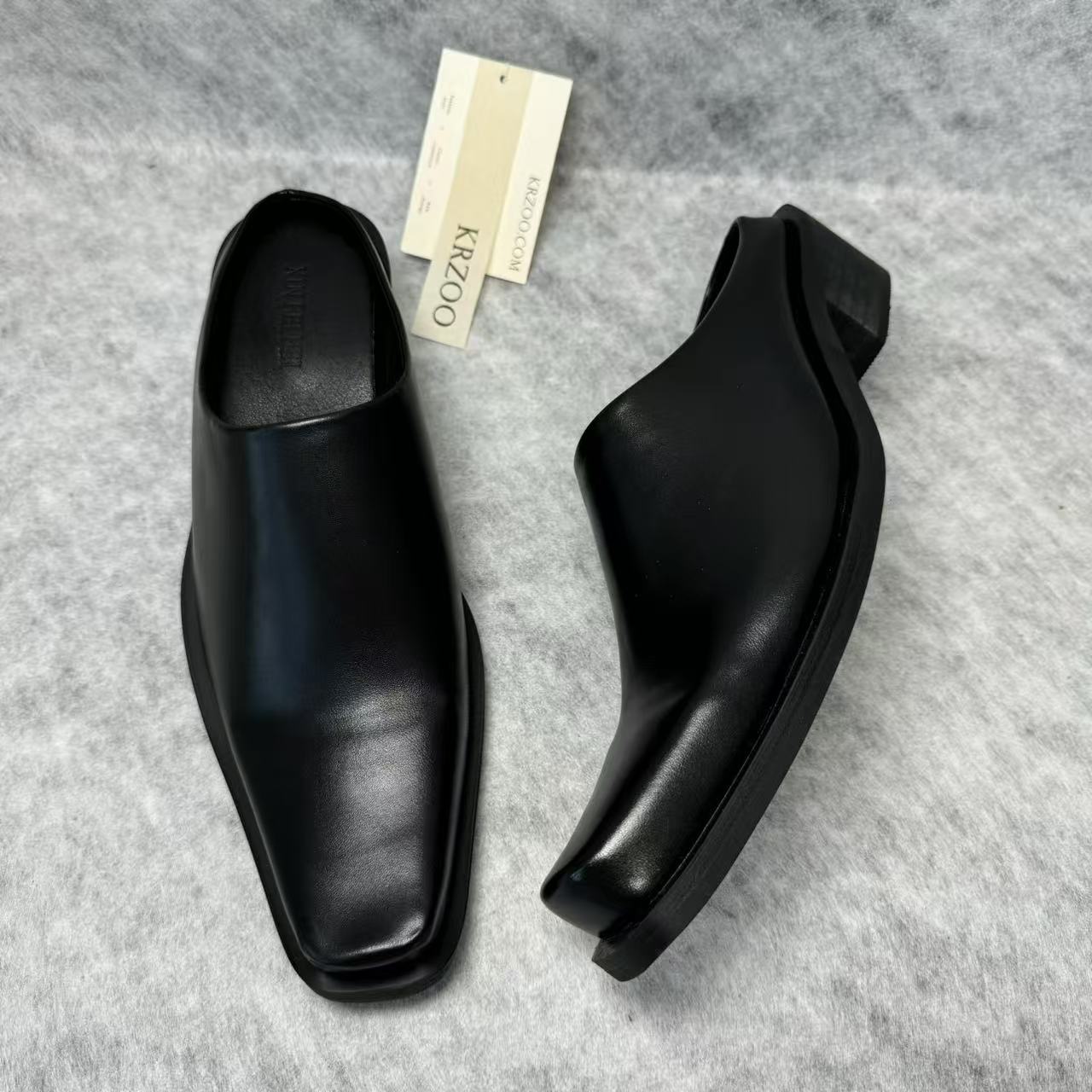 Pointed-toe leather wedge heel platform shoes