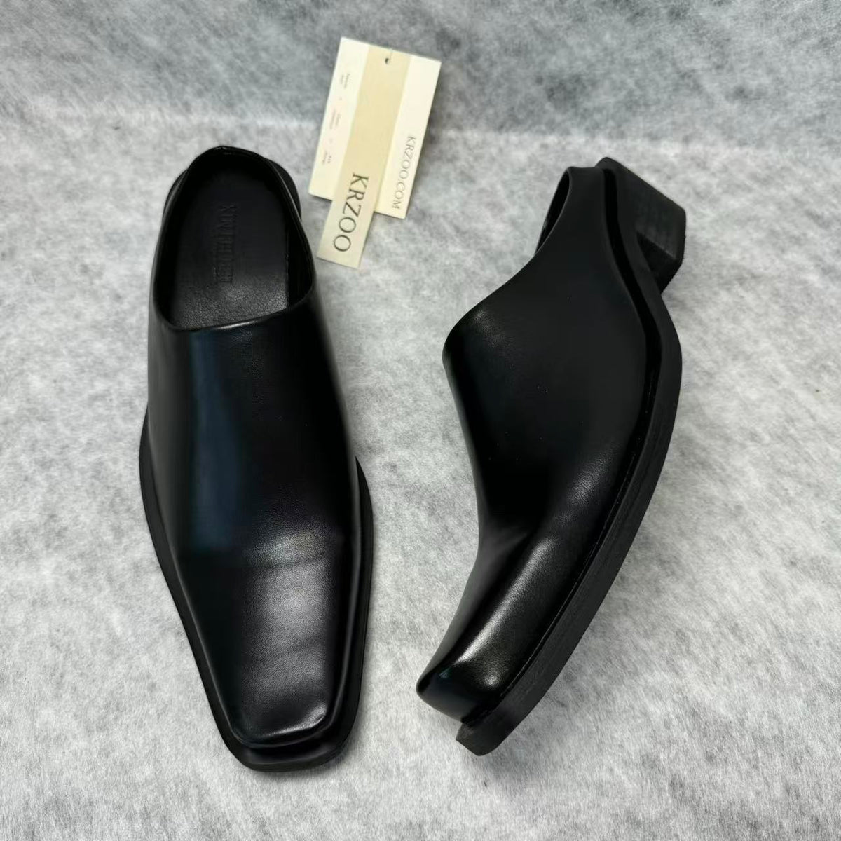 Pointed-toe leather wedge heel platform shoes